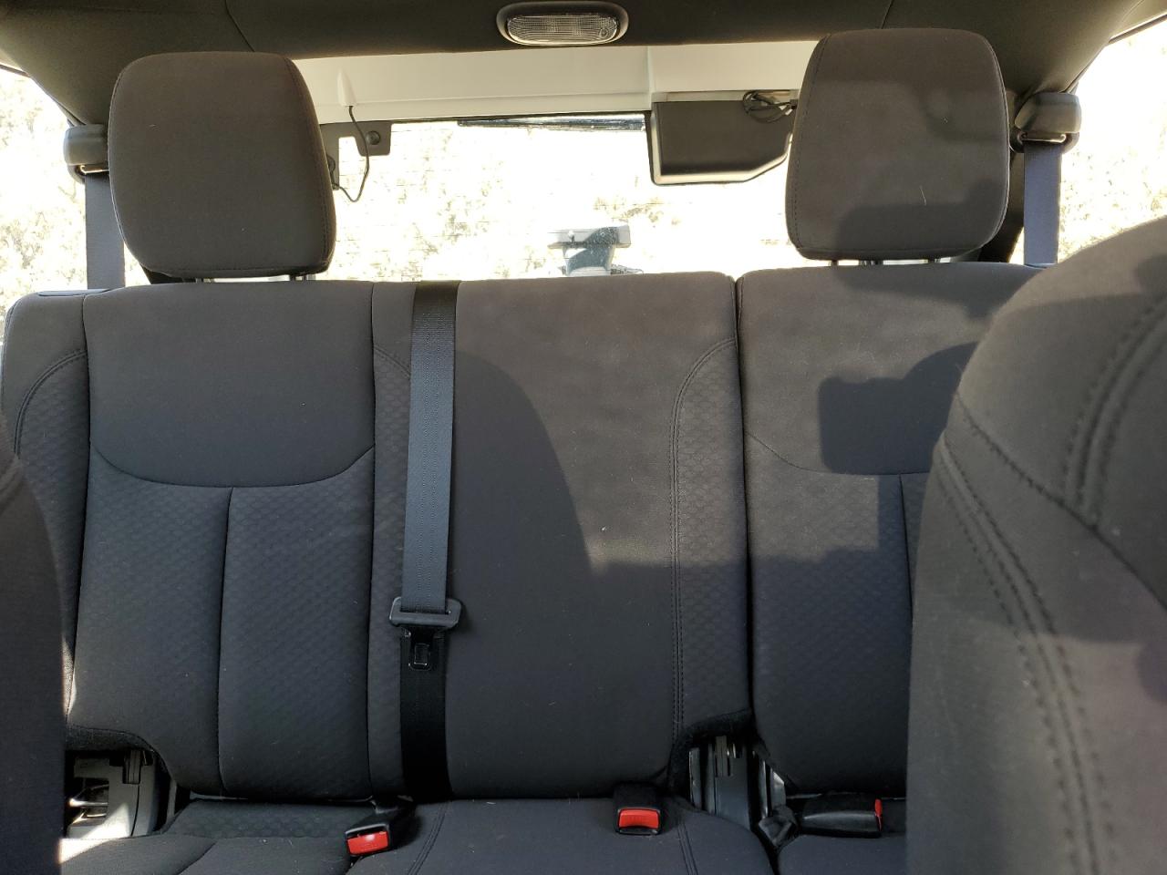 2018 Jeep Wrangler Unlimited Sport VIN: 1C4BJWDG6JL861053 Lot: 61078365
