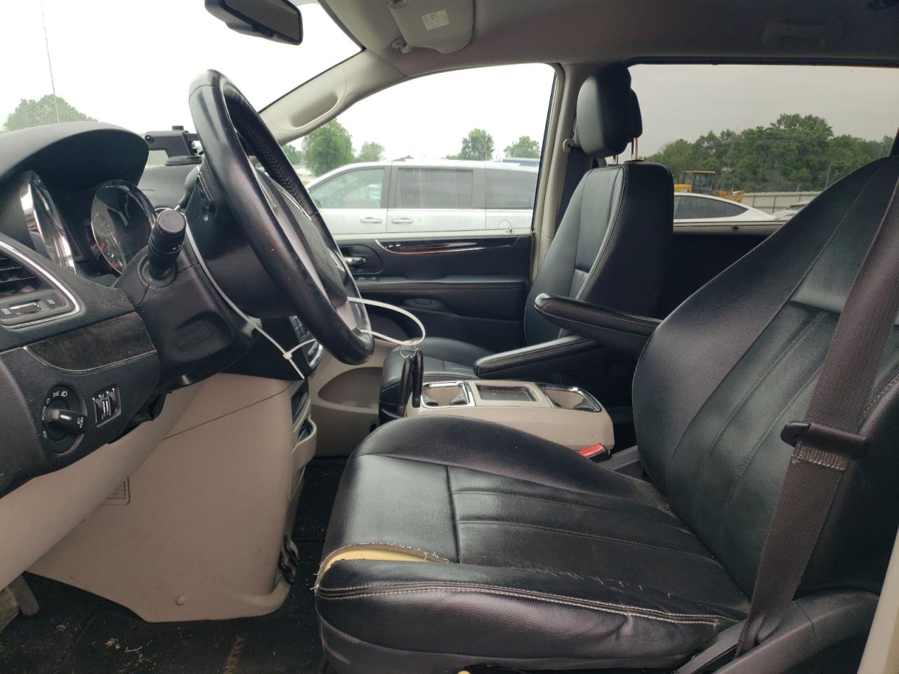 2015 Chrysler Town & Country Touring VIN: 2C4RC1BG9FR698489 Lot: 62866365
