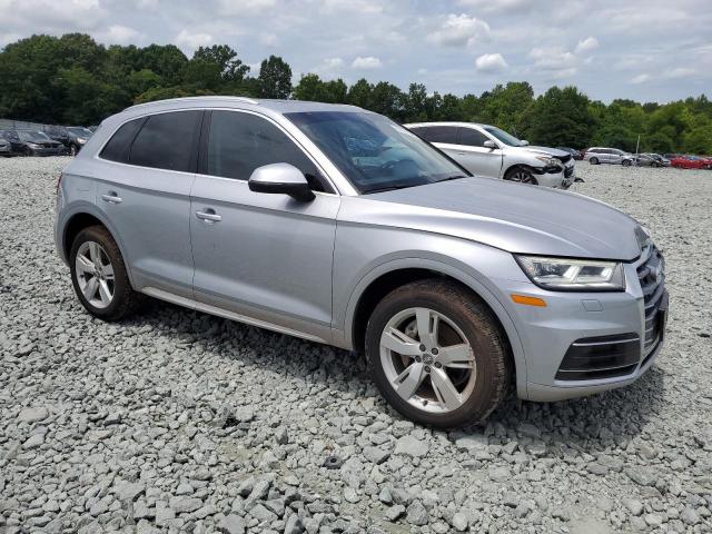  AUDI Q5 2018 Srebrny