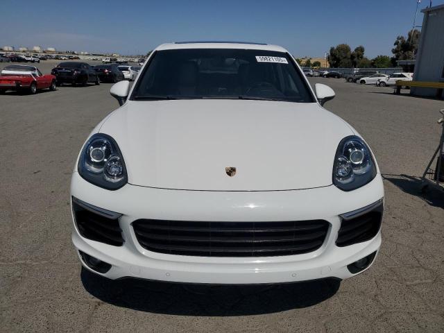  PORSCHE CAYENNE 2016 Biały