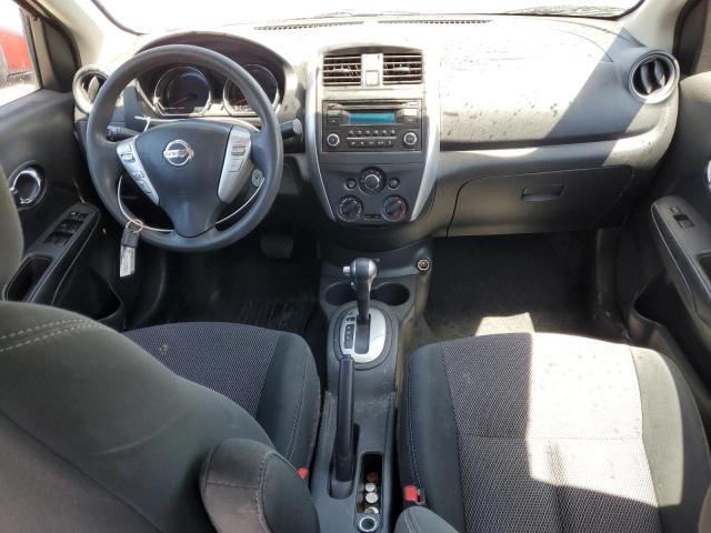  NISSAN VERSA 2017 Червоний
