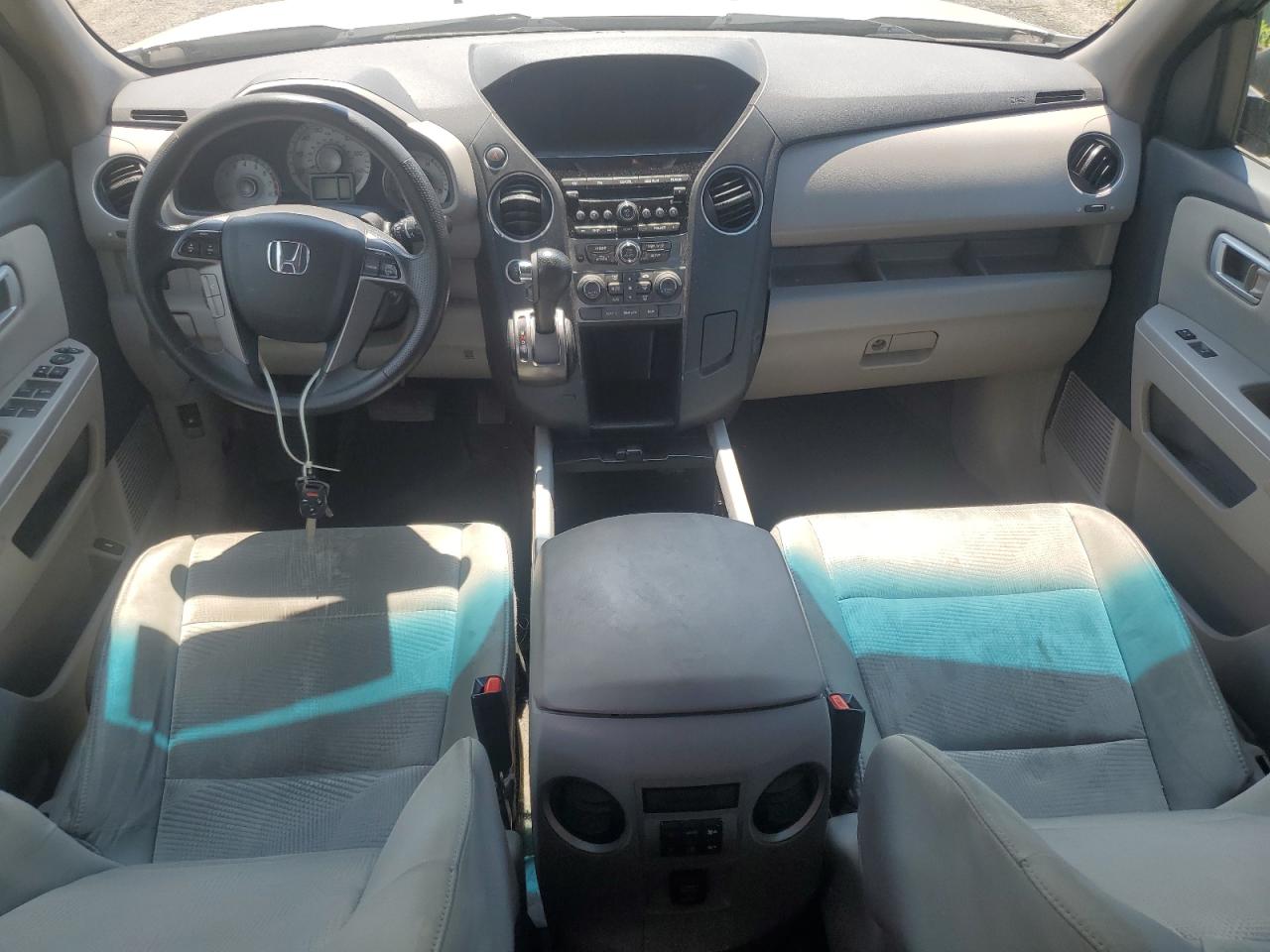 2015 Honda Pilot Lx VIN: 5FNYF4H28FB070712 Lot: 61163555