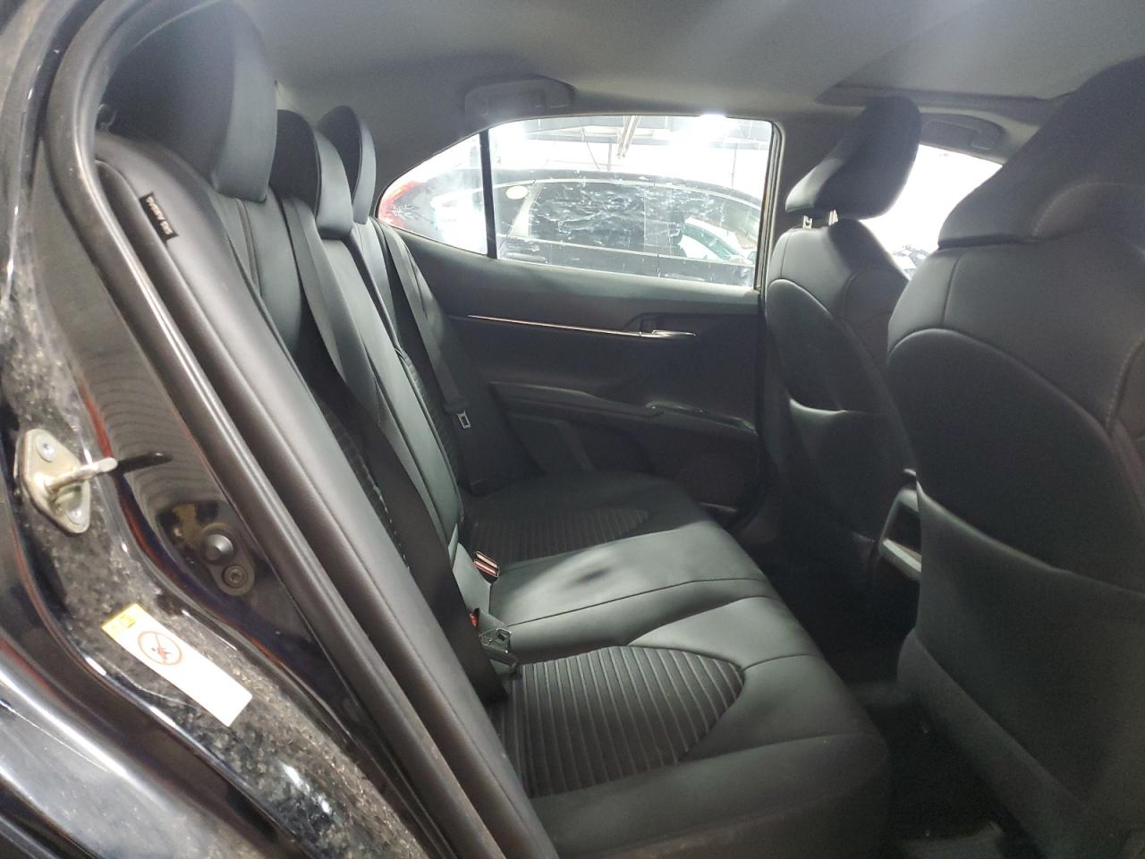 2018 Toyota Camry L VIN: 4T1B11HK4JU038032 Lot: 62130655