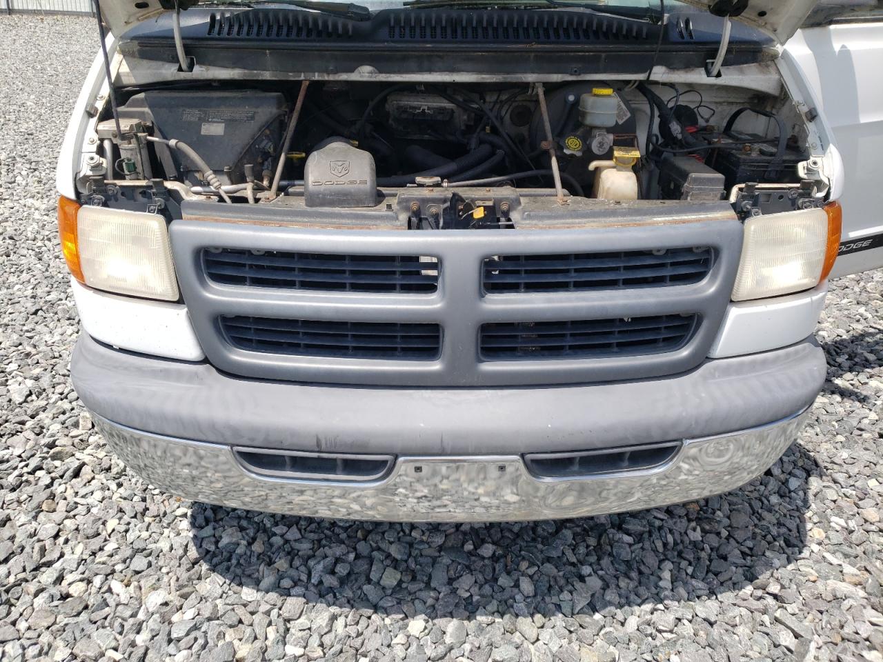 2000 Dodge Ram Van B1500 VIN: 2B4HB11Y1YK132067 Lot: 58911665