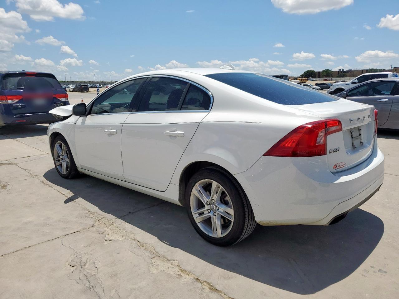 VOLVO S60 2015 VIN YV140MFB3F2306585 фото 2