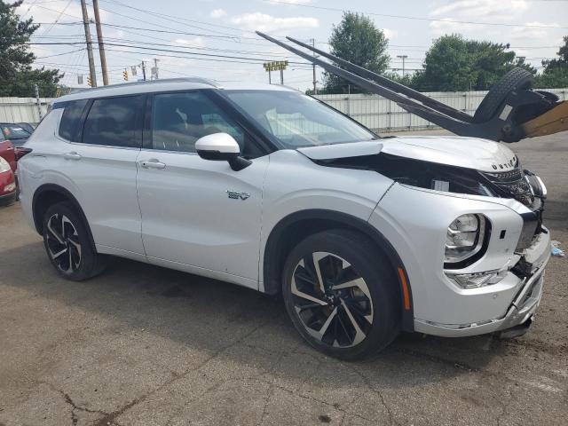  MITSUBISHI OUTLANDER 2023 Белый