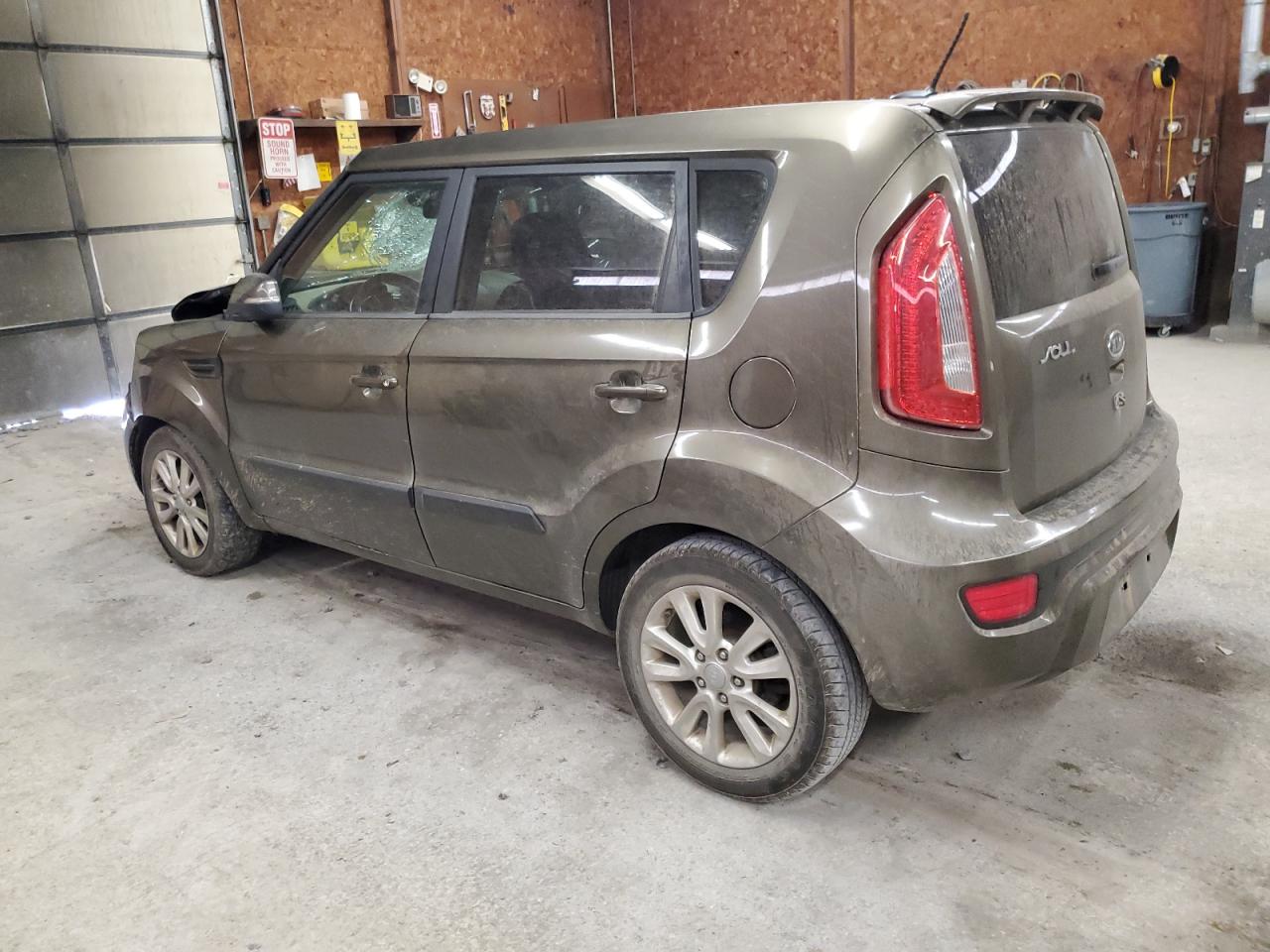 KIA SOUL 2012 VIN KNDJT2A64C7416008 photo 2