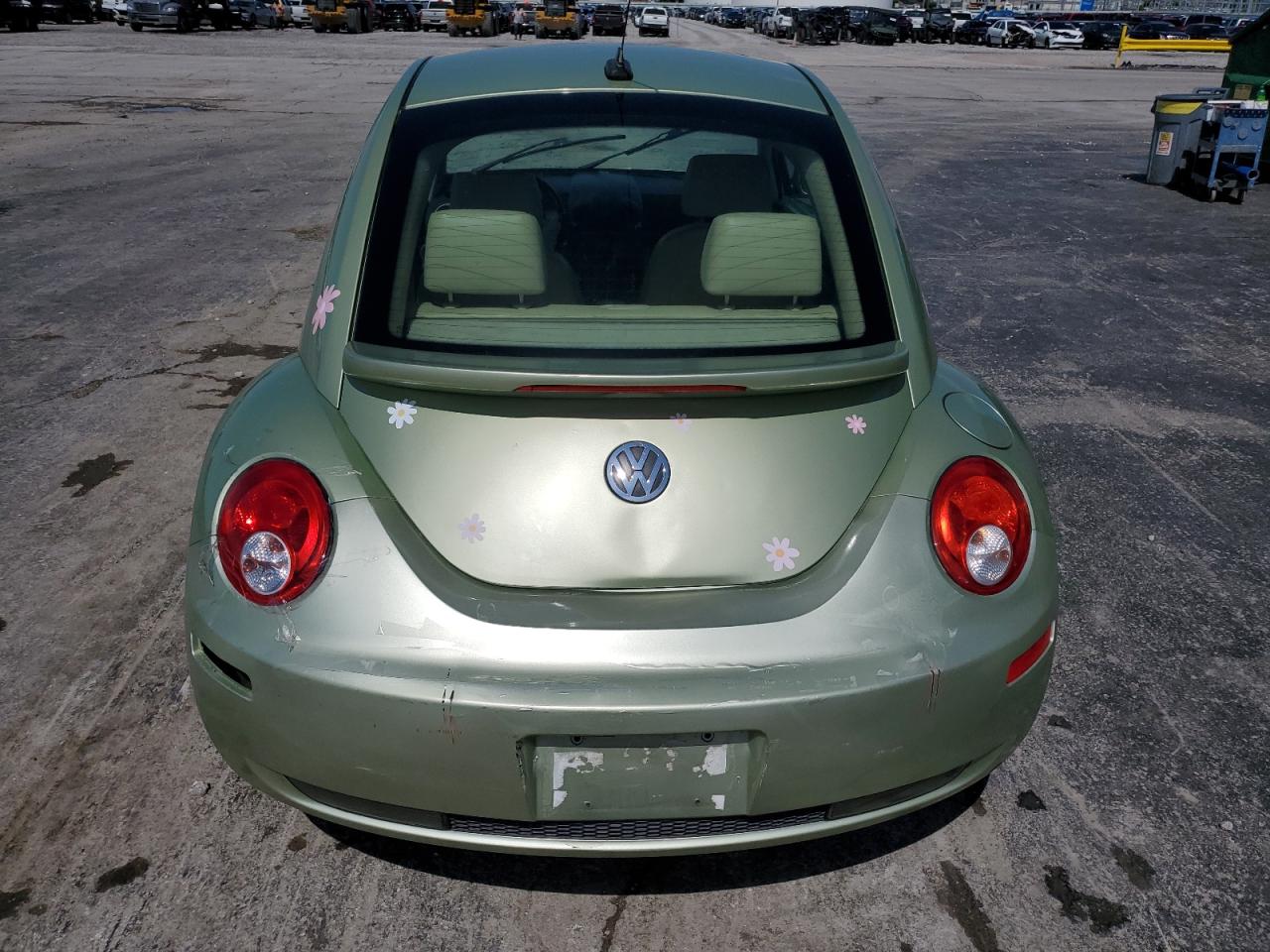 2009 Volkswagen New Beetle S VIN: 3VWRW31CX9M510525 Lot: 60941165