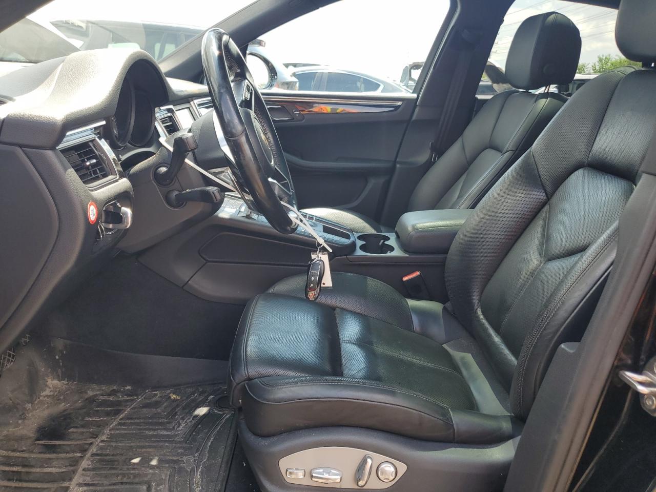 2016 Porsche Macan S VIN: WP1AB2A50GLB47608 Lot: 62156555