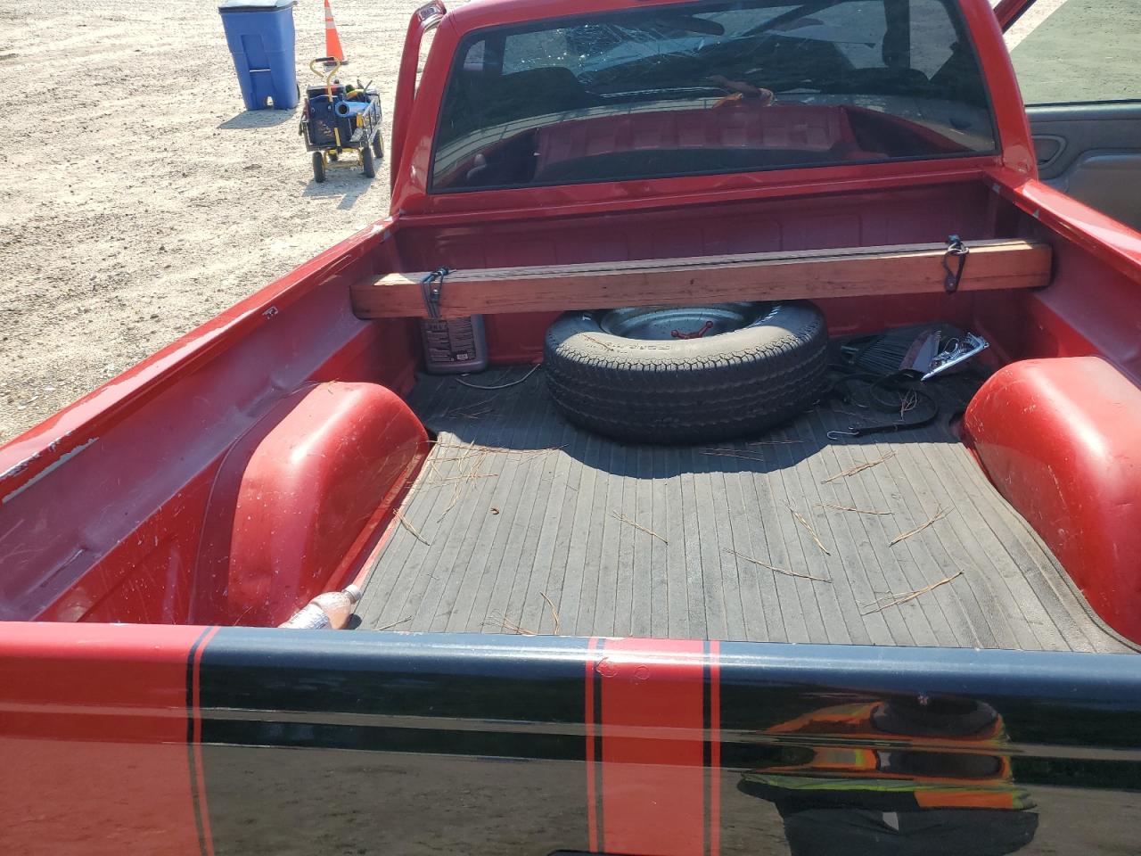 1996 GMC Sierra C1500 VIN: 1GTEC14R1TZ524074 Lot: 62383275