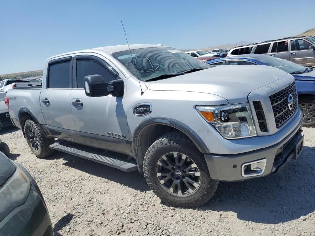  NISSAN TITAN 2017 Silver