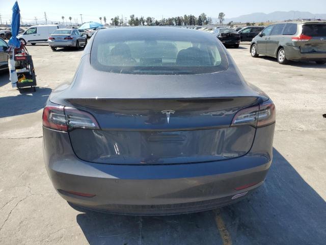  TESLA MODEL 3 2018 Szary