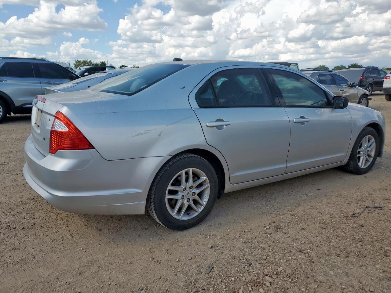 FORD FUSION 2011 VIN 3FAHP0GA1BR107452 фото 3