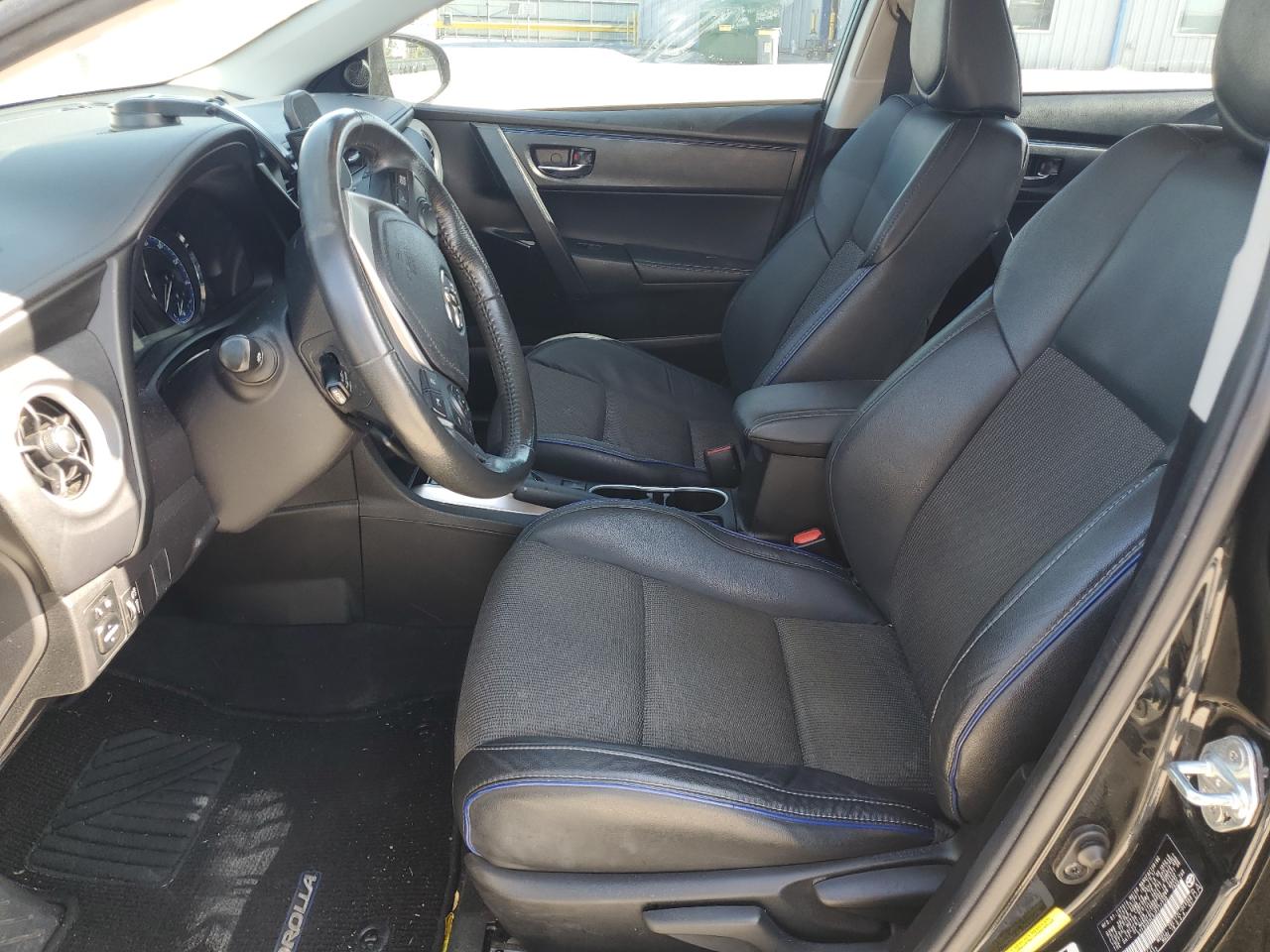TOYOTA COROLLA 2018 VIN 5YFBURHE8JP777230 photo 7