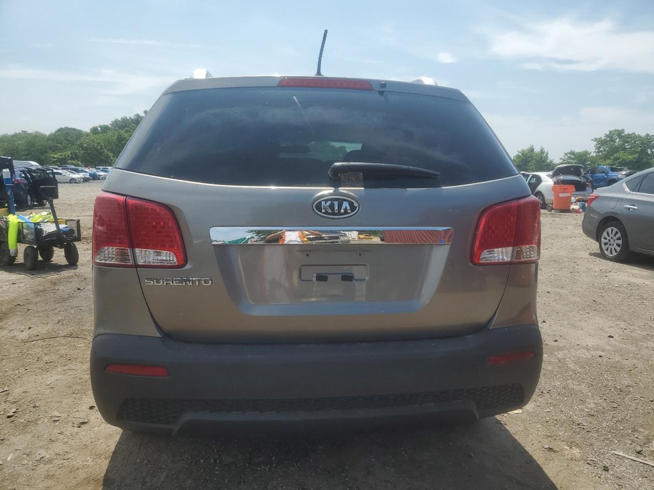 2011 Kia Sorento Base VIN: 5XYKTDA21BG176978 Lot: 62455705