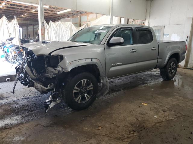  TOYOTA TACOMA 2018 Srebrny