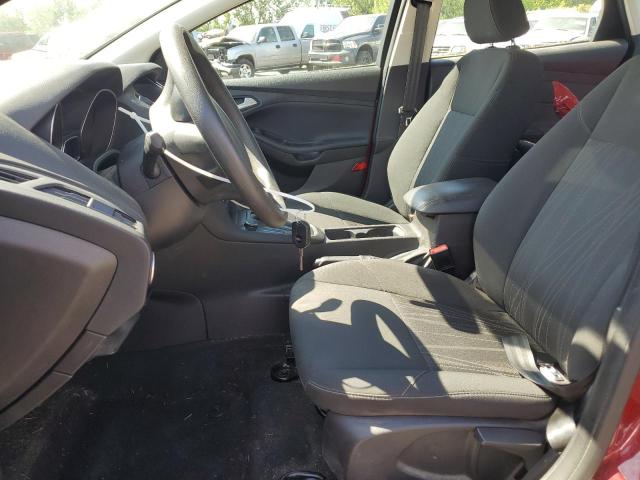 Sedans FORD FOCUS 2016 Red