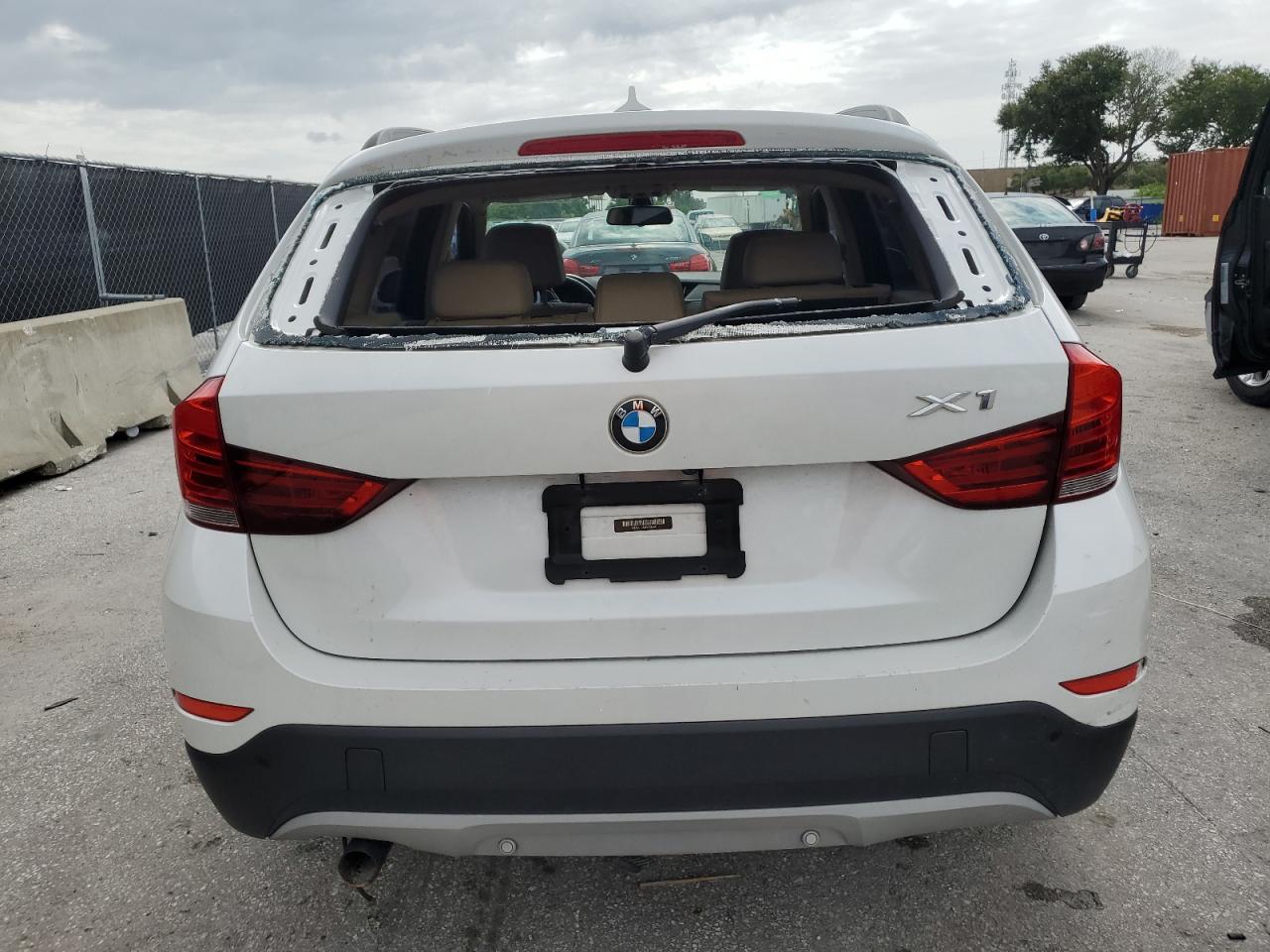 2015 BMW X1 xDrive28I VIN: WBAVL1C58FVY26050 Lot: 61929035