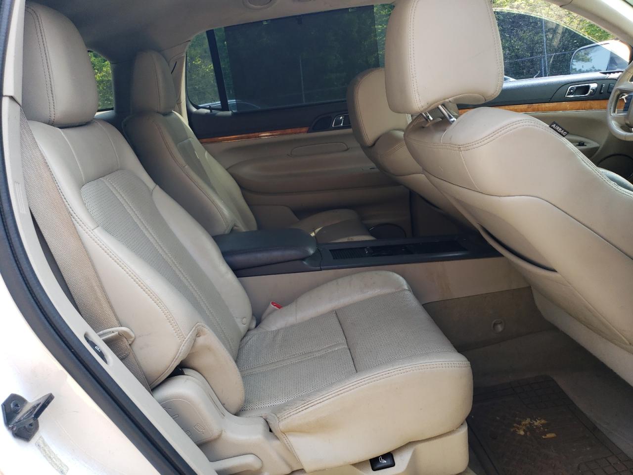 2010 Lincoln Mkt VIN: 2LMHJ5AR4ABJ10611 Lot: 59239155