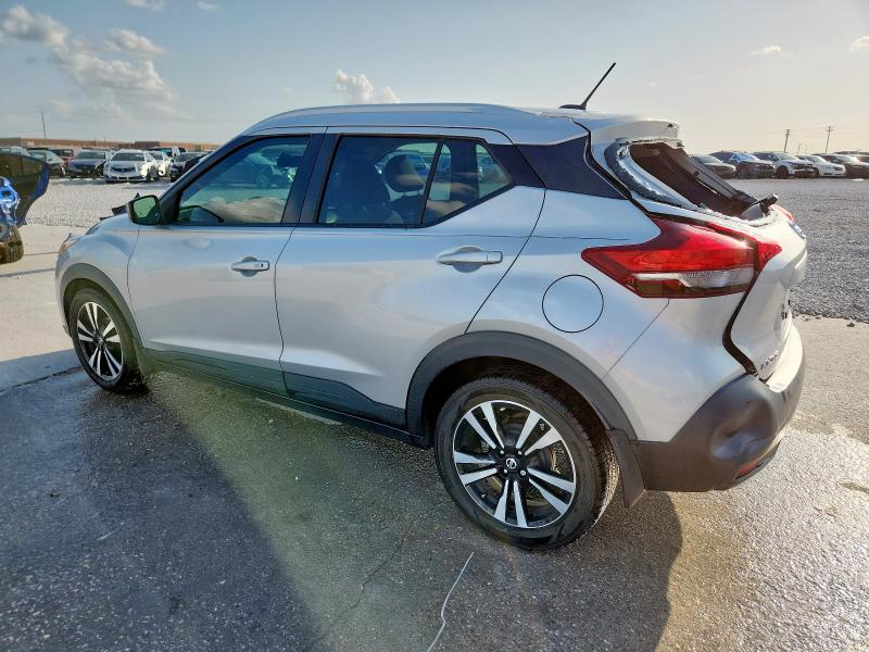  NISSAN KICKS 2018 Silver