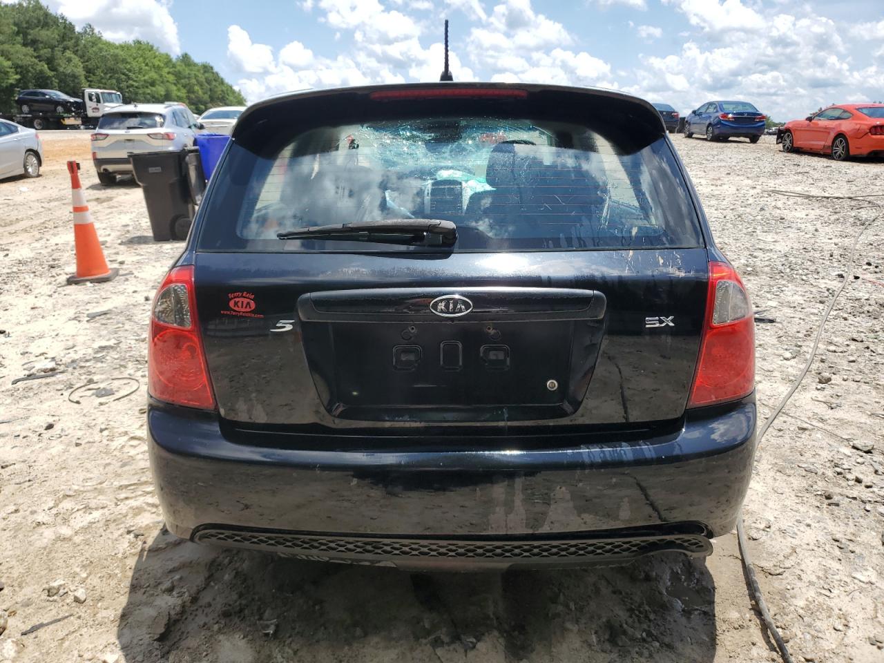 2008 Kia Spectra5 5 Sx VIN: KNAFE161685015647 Lot: 61716545