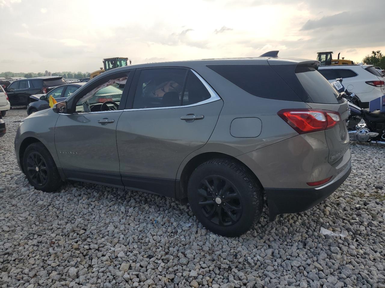 CHEVROLET EQUINOX 2019 VIN 3GNAXKEVXKS527708 фото 2