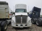 West Warren, MA에서 판매 중인 2014 Kenworth T680 Semi Truck - Mechanical