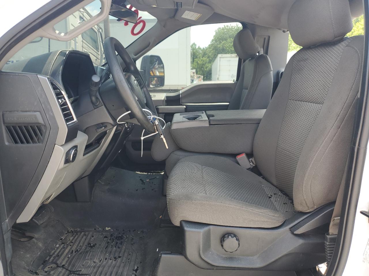 2017 Ford F550 Super Duty VIN: 1FDUF5GT4HDA05425 Lot: 60488275