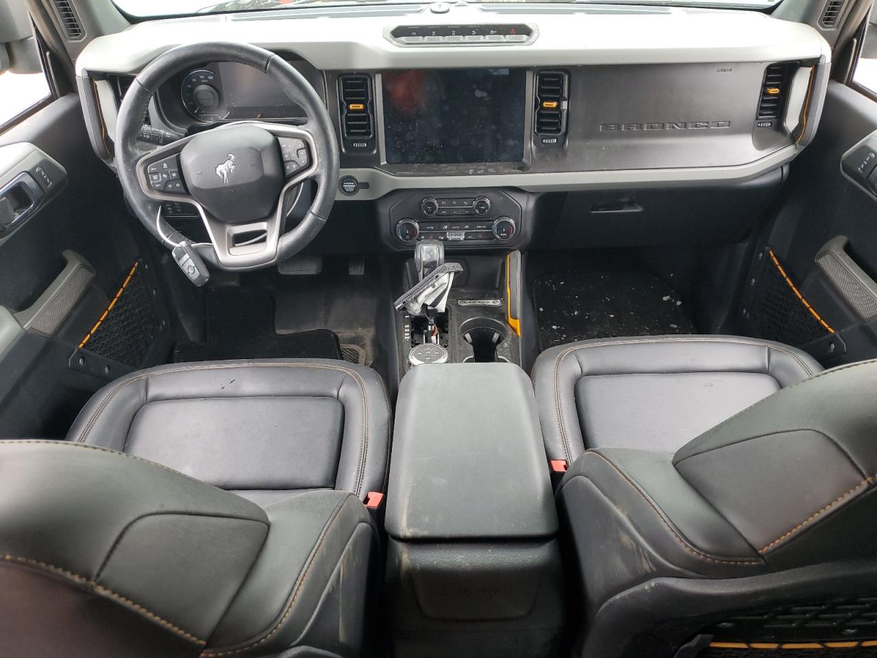 2022 Ford Bronco Base VIN: 1FMEE5DP5NLB80976 Lot: 60741965