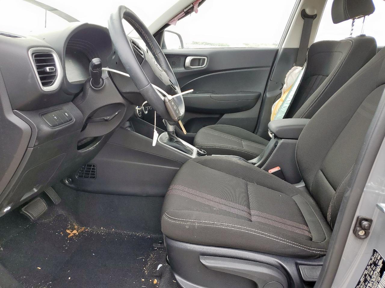 2023 Hyundai Venue Sel VIN: KMHRC8A39PU233217 Lot: 61666475