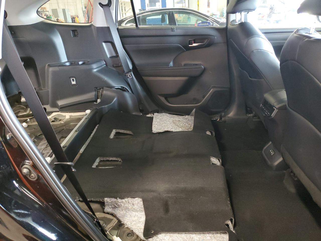 2022 Toyota Highlander Xle VIN: 5TDHZRBHXNS595914 Lot: 61271535