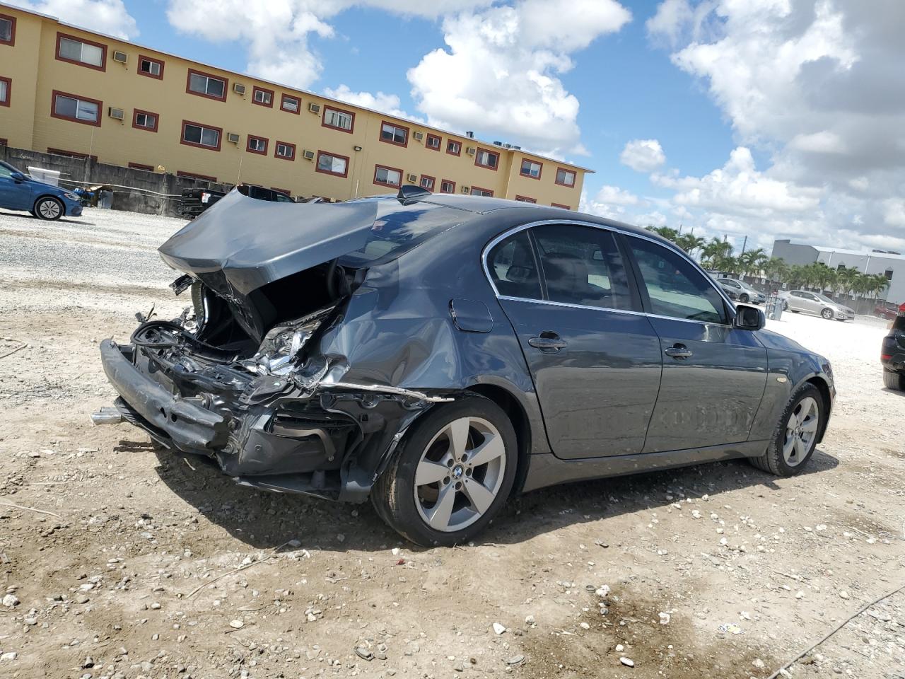 wbanv13558cz59339 WBANV13558CZ59339 2008 BMW 528 Xi