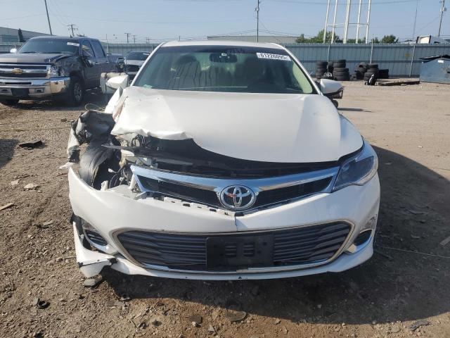 Sedans TOYOTA AVALON 2013 White