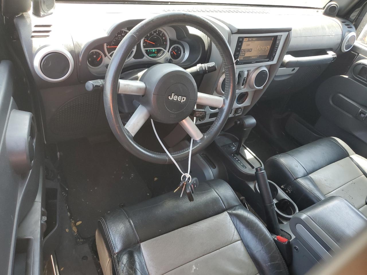 JEEP All Models 2009 VIN IJ8GB59109L776957 zdjęcie 8