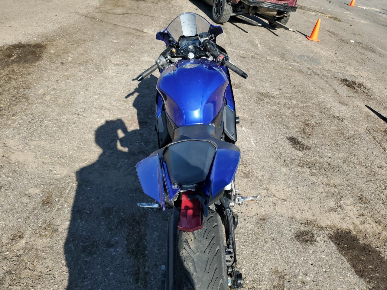 YAMAHA YZFR7 2022 VIN JYARM38E9NA000444 photo 6