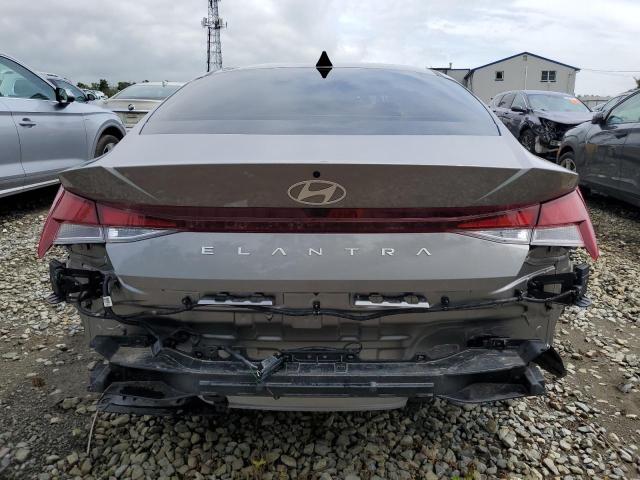  HYUNDAI ELANTRA 2024 Серебристый