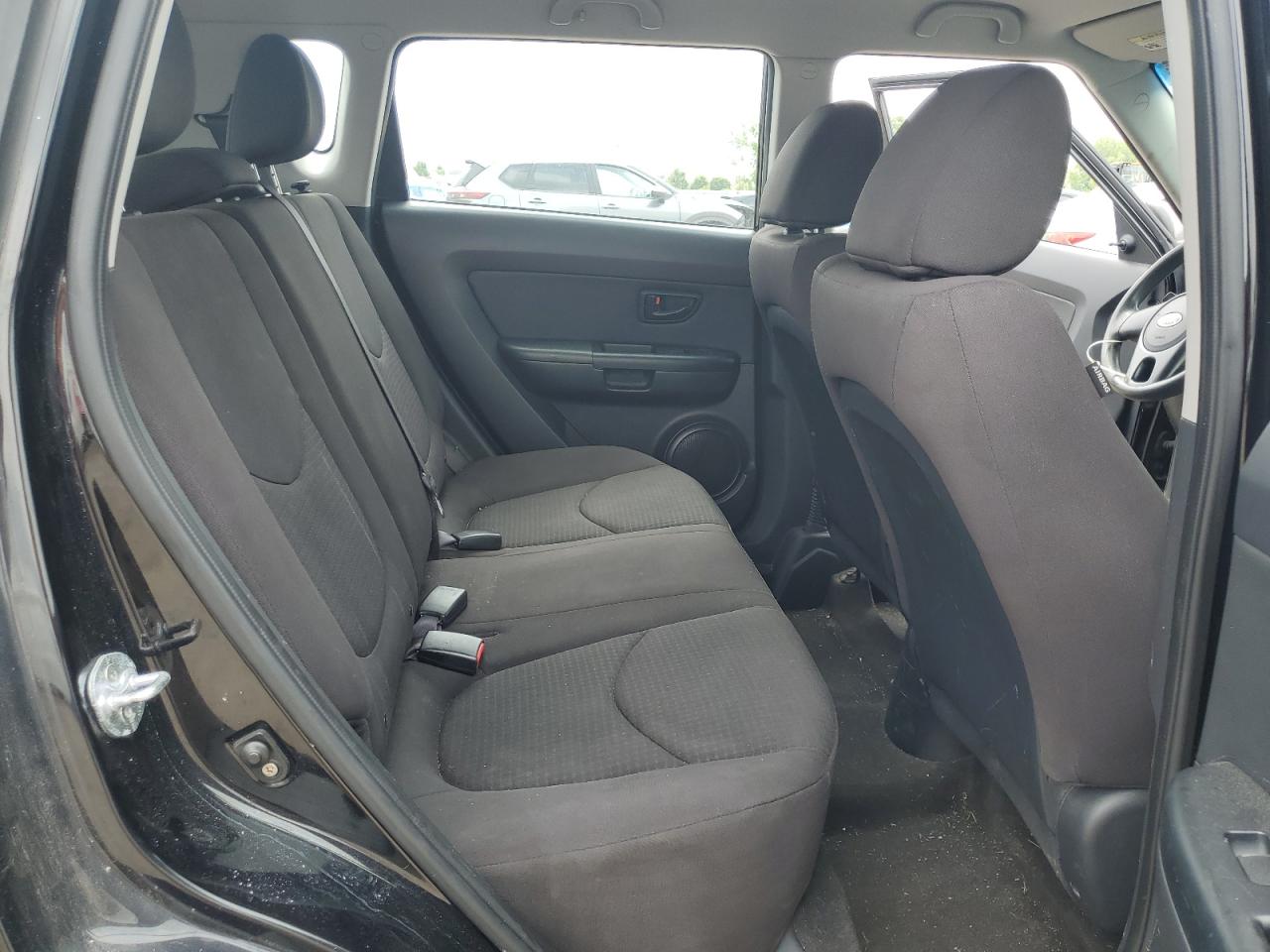 2011 Kia Soul VIN: KNDJT2A14B7204048 Lot: 63107185