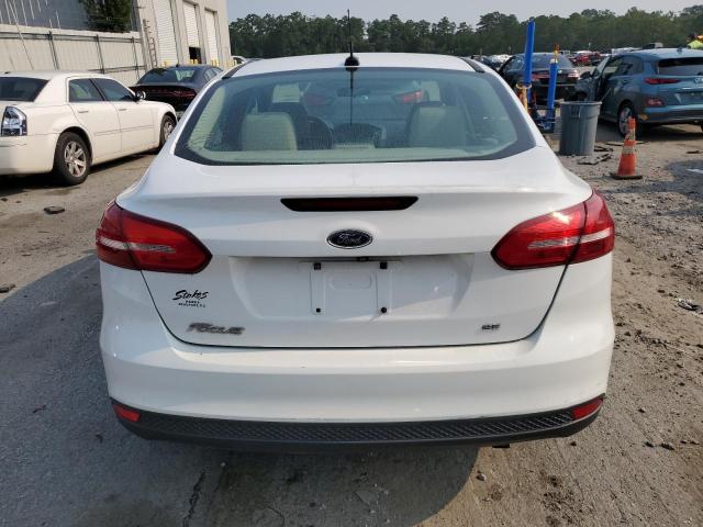  FORD FOCUS 2017 White