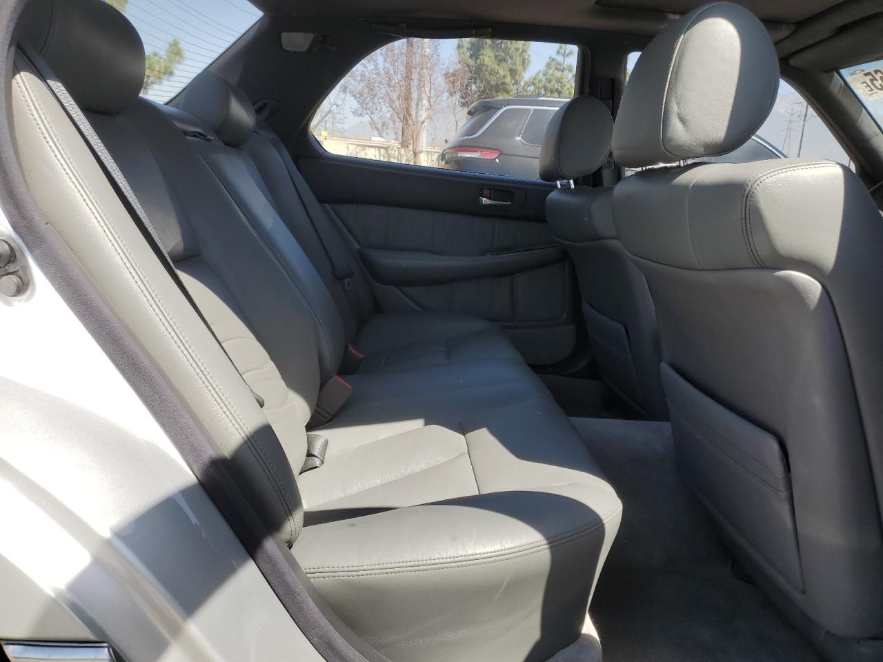 1991 Lexus Ls 400 VIN: JT8UF11E4M0055233 Lot: 61023165