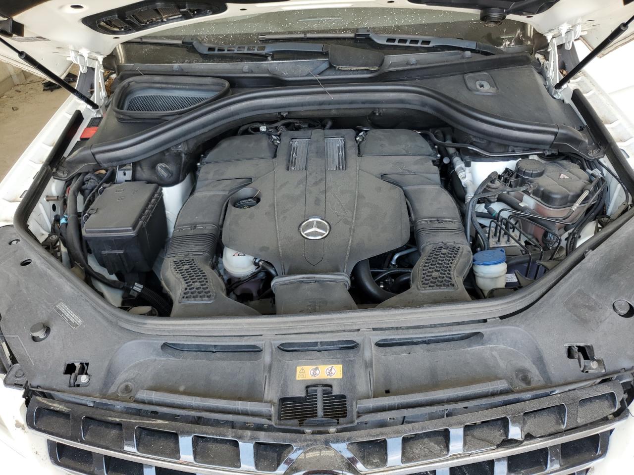 2015 Mercedes-Benz Ml 400 4Matic VIN: 4JGDA5GB0FA575779 Lot: 61943755