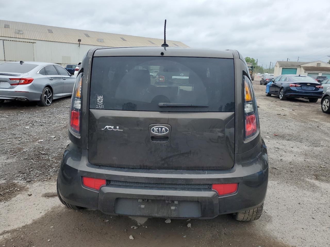 2011 Kia Soul + VIN: KNDJT2A29B7239712 Lot: 62311575