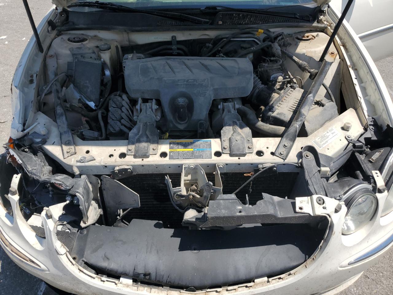2008 Buick Lacrosse Cx VIN: 2G4WC582581285505 Lot: 62123475