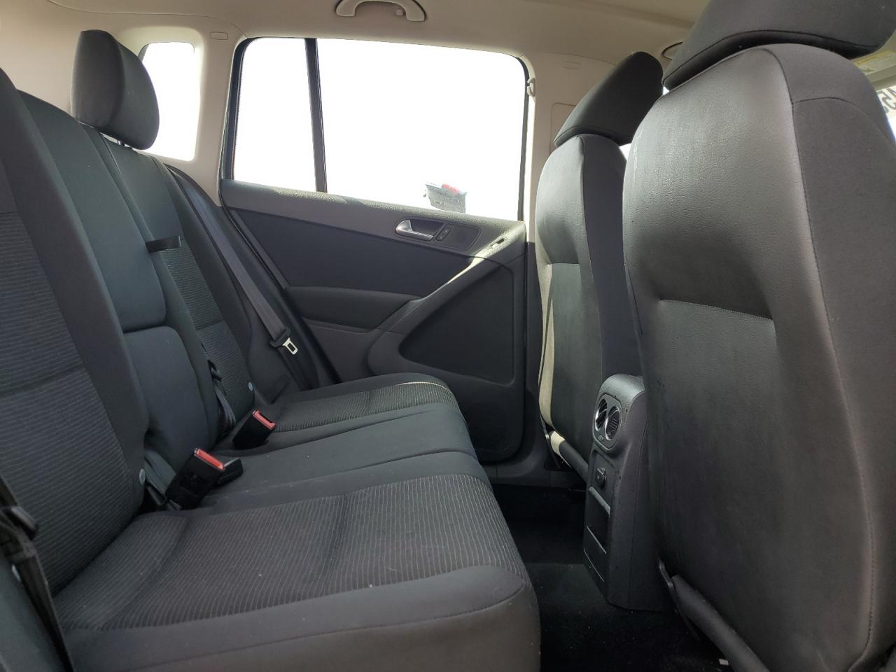 2012 Volkswagen Tiguan S VIN: WVGAV7AX0CW002645 Lot: 59556455