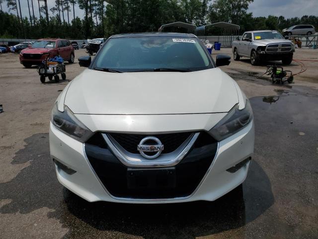 Седаны NISSAN MAXIMA 2017 Белы