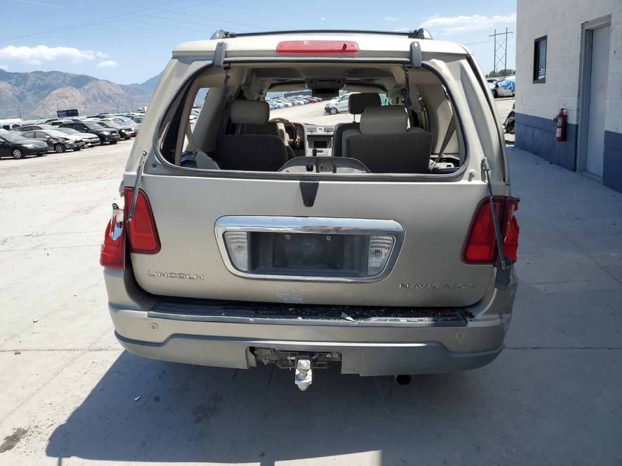 2004 Lincoln Navigator VIN: 5LMFU28R54LJ29068 Lot: 61758635