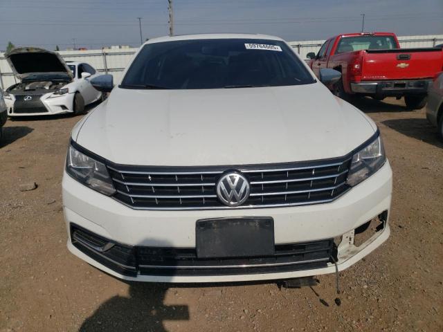  VOLKSWAGEN PASSAT 2019 Белы