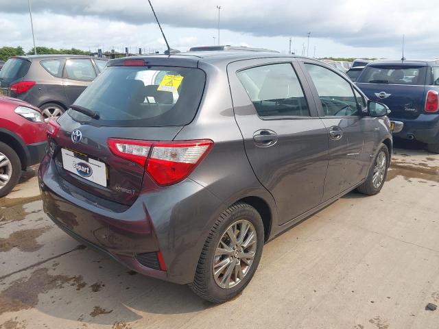 2018 TOYOTA YARIS ICON