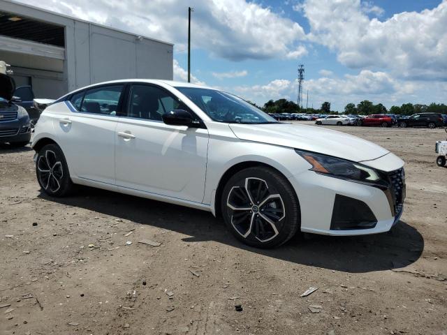  NISSAN ALTIMA 2024 White