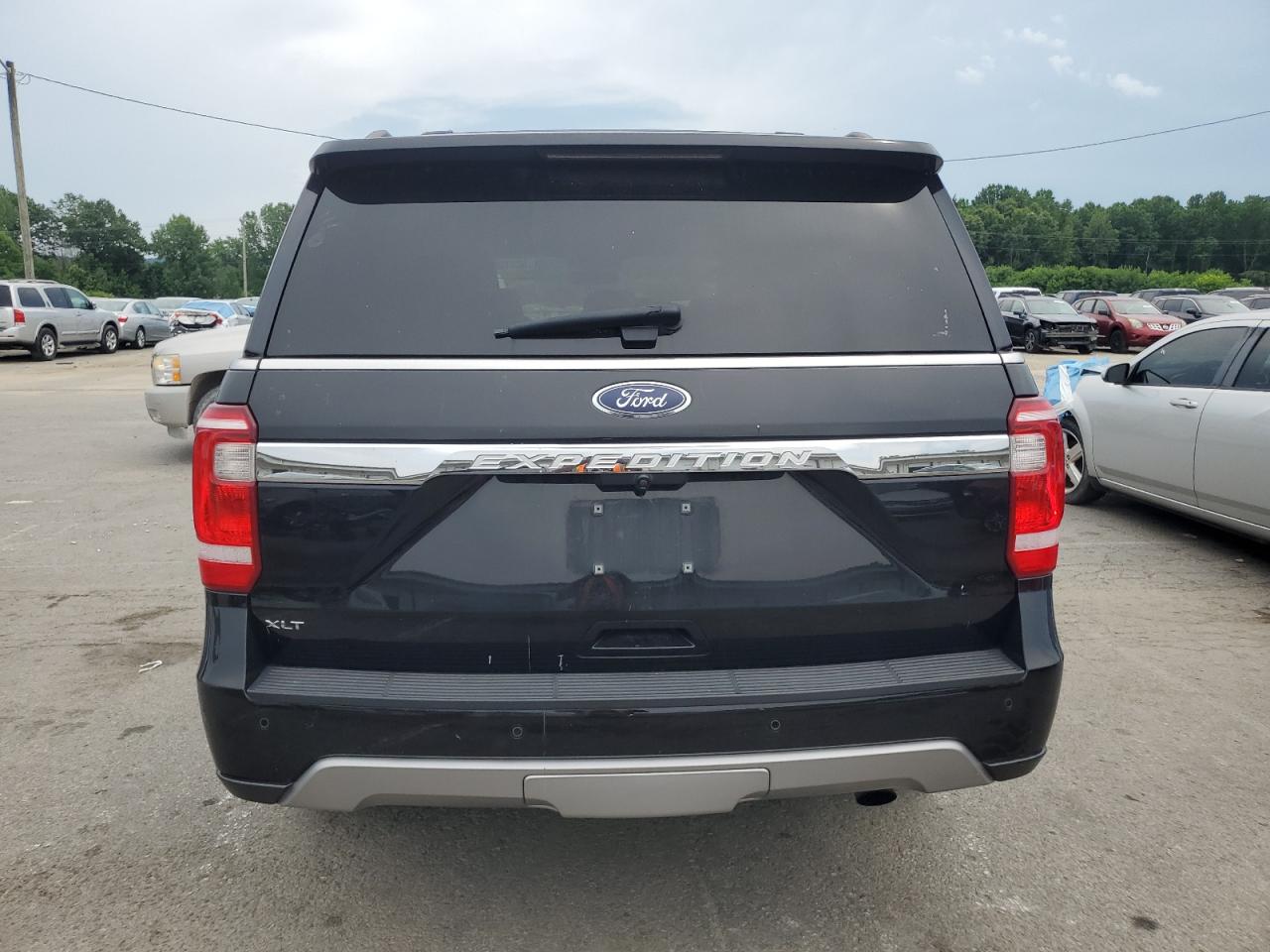 2018 Ford Expedition Xlt VIN: 1FMJU1JT3JEA48759 Lot: 62812885