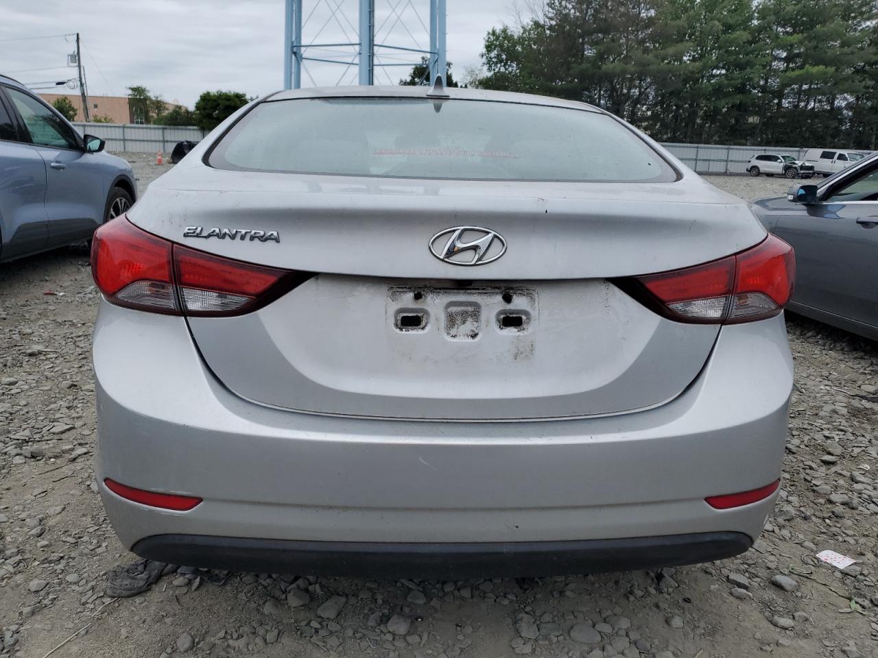 2015 Hyundai Elantra Se VIN: KMHDH4AE9FU381243 Lot: 62599575